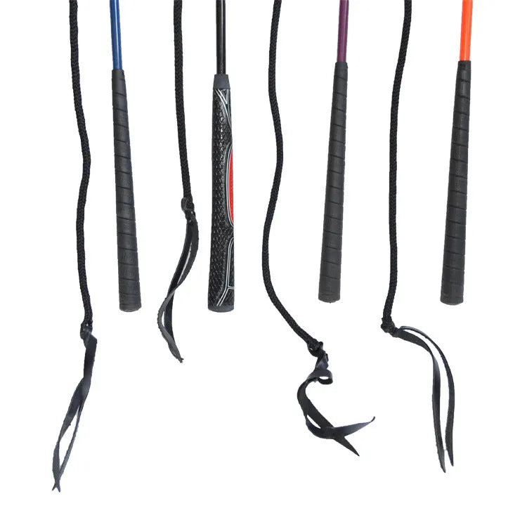 Advanced training whip with nylon fibre and fibreglass construction measuring 100cm long