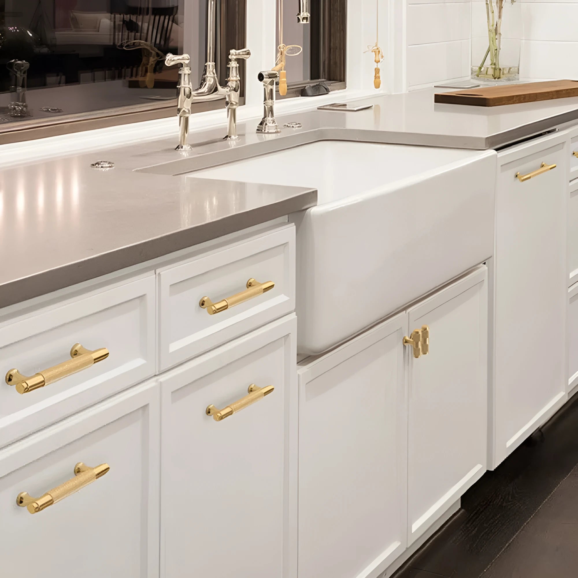 Brushed brass aluminium furniture handle with European contemporary design