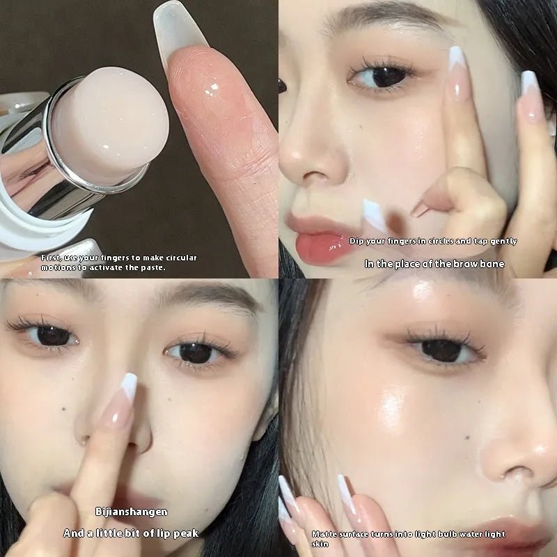Fake Plain Face Water Light Highlighter stick in shade 1 and 3, 6g net content.