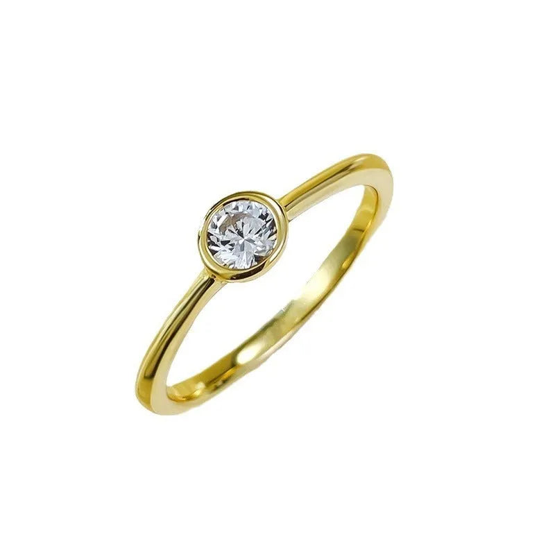 Minimalist silver crown ring with linear detailing in electroplated R962 platinum or gold finish