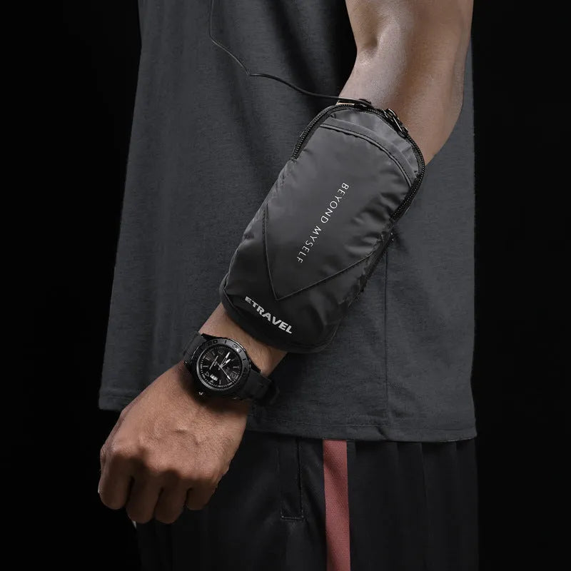 Reflective black running arm bag with adjustable strap and 7 inch smartphone capacity