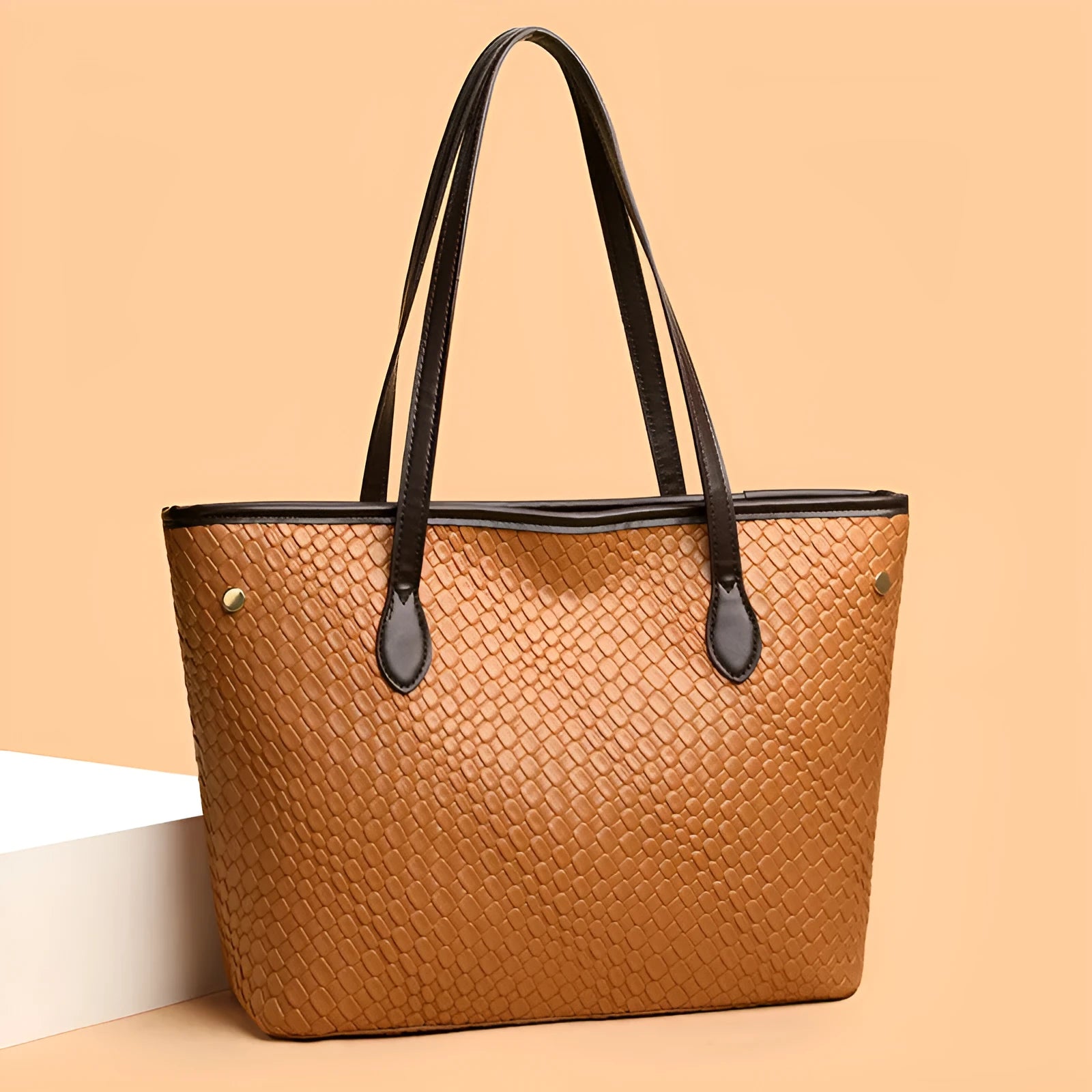 Retro-style large square women's handbag in black PU leather with an outer sandwich pocket.