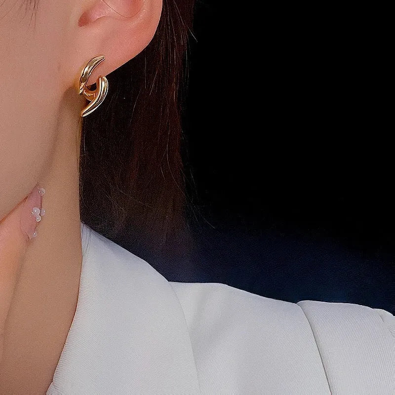 Women's simple textured line stud earrings in copper with electroplated finish, geometric shape, two colour options