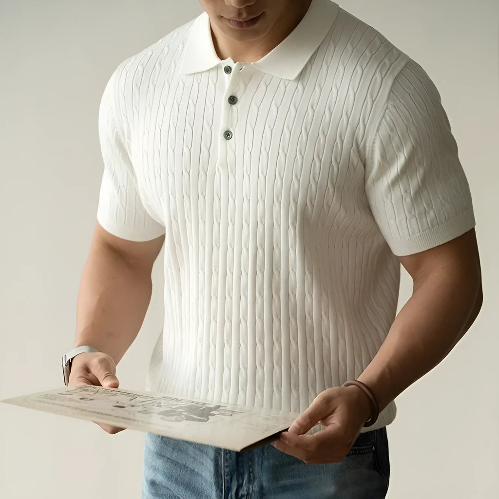 Man wearing a khaki short sleeve blend fabric top suitable for business commute.