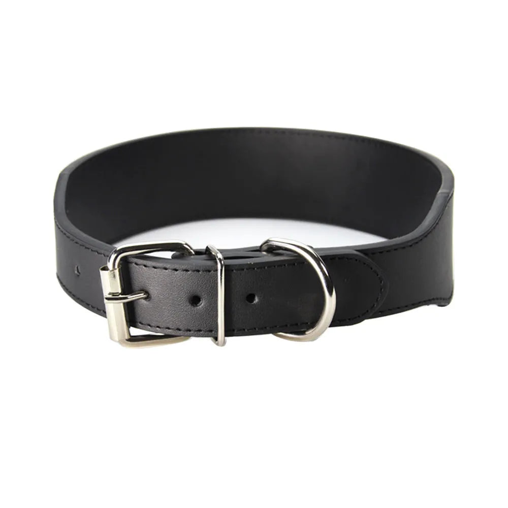 Leather dog collar with fish-shaped buckle in multiple colours and sizes for large dogs