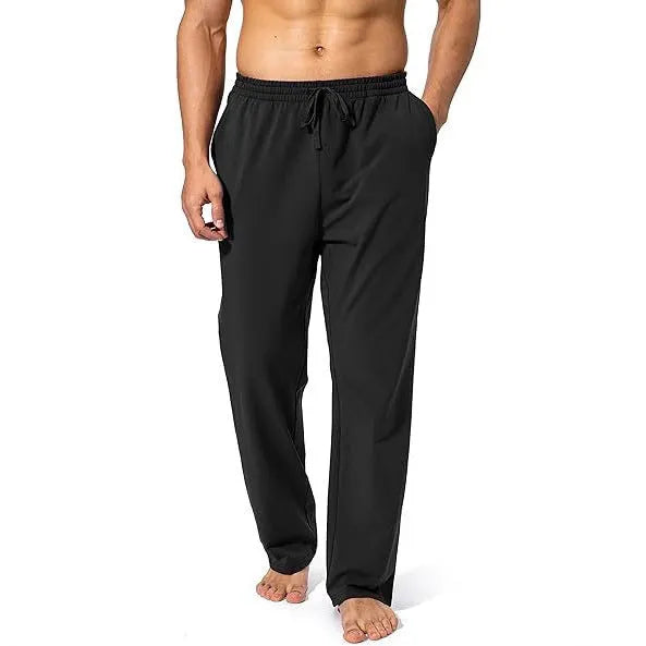 Man wearing loose grey casual quick-dry trousers for sports leisure