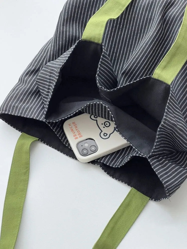 Canvas plaid tote shoulder bag with lining and adjustable strap in three colour patterns