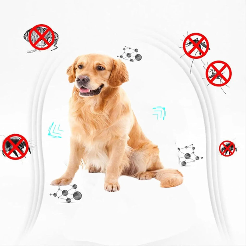 Double-sided plastic flea comb for dogs and cats measuring 5 cm long