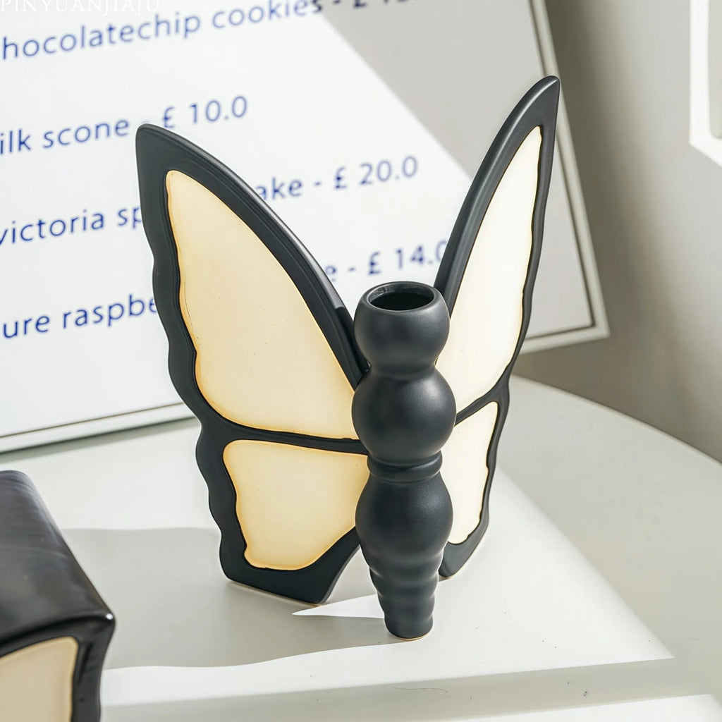 Ceramic butterfly vase and matching tissue box set with light luxury design for living room