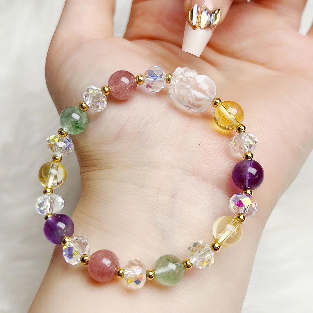 Handcrafted crystal bracelet with a detailed nine-tailed fox animal zodiac model.