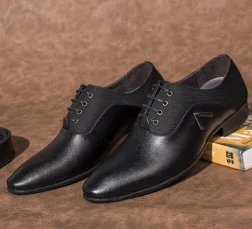 Men's black Oxford dress shoe with a low-cut PU leather upper and rubber sole.