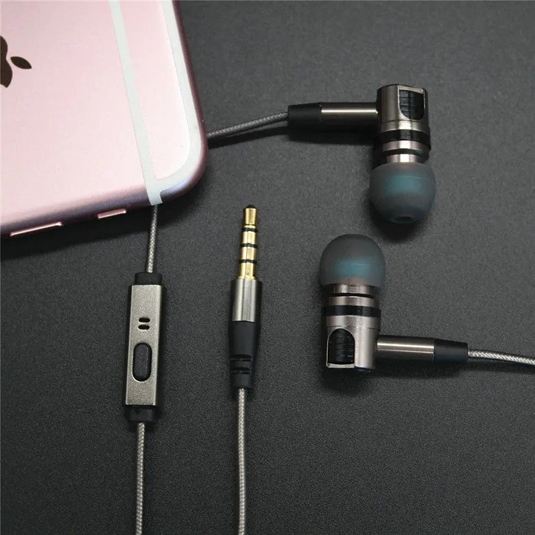846 titanium grey metal earphones with removable cable and aluminium foil TPE wire