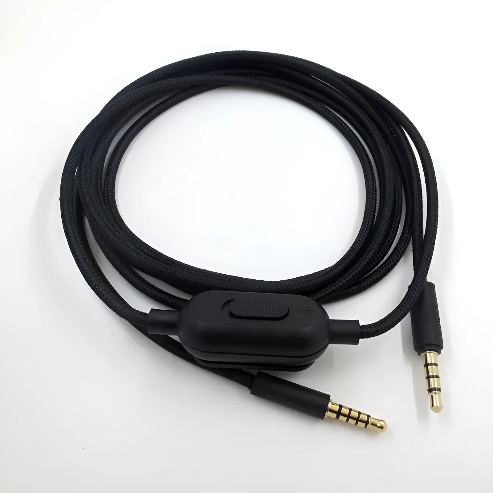 Black universal game headset cable with 3.5mm 4-pole male connectors for gaming audio replacement