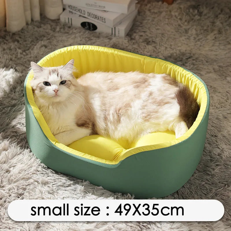 Universal washable pet kennel in black or green showing three size options for cats and dogs