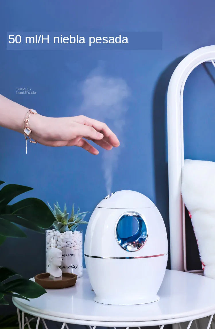 White round silent aromatherapy humidifier with USB cable and 800ml water tank capacity