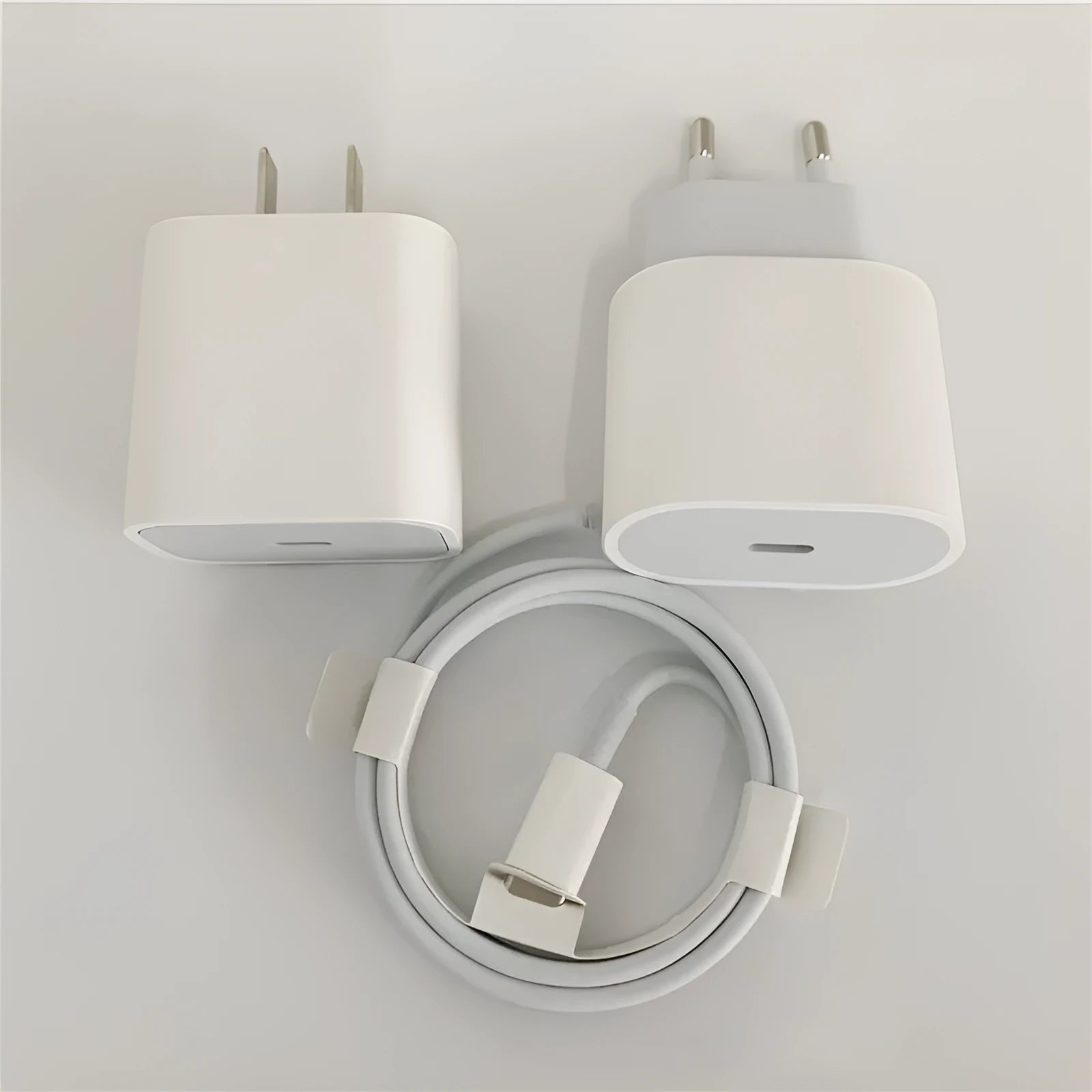 PD20W white USB-C fast charging head with EU plug for iPhone quick charge