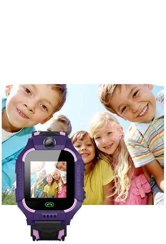 Z6 Q19 children's smart phone watch with colour touchscreen on a wrist