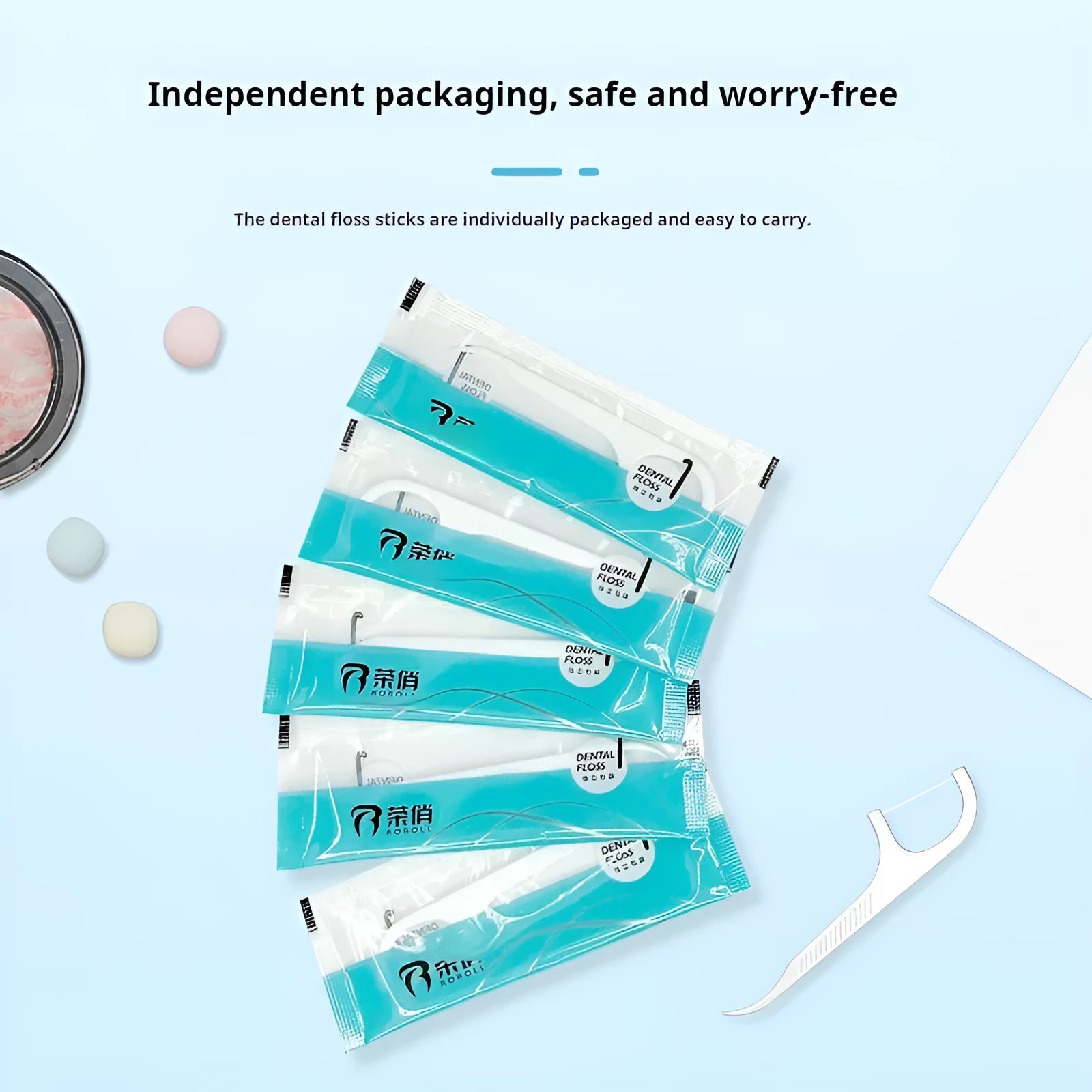 Independent packaging dental floss bag with plastic construction measuring 180 x 238 mm containing 100 or 108 pieces