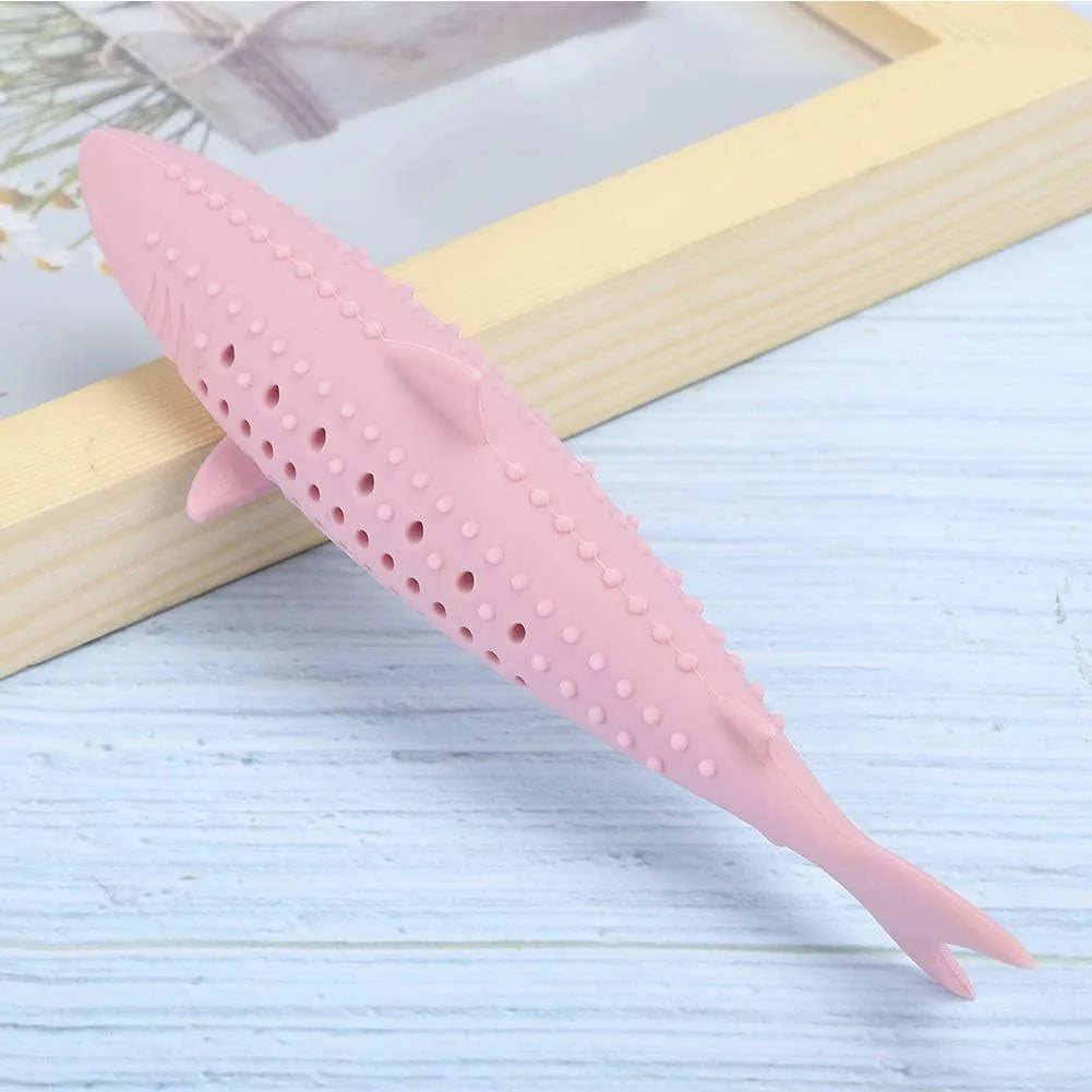 Green silicone fish-shaped cat chew toy with breathable side holes for catnip