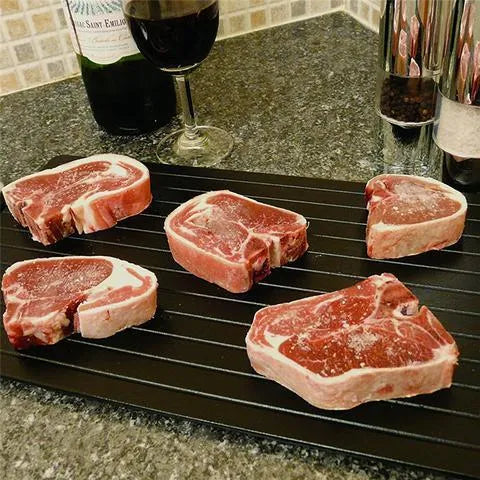 Black aluminum defrosting tray for thawing frozen meat without electricity