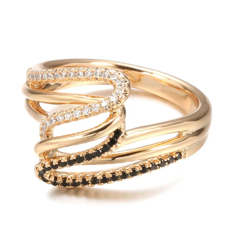 Close-up of a women's micro-inlaid zircon fashion ring in WK2230 colour on a copper base.