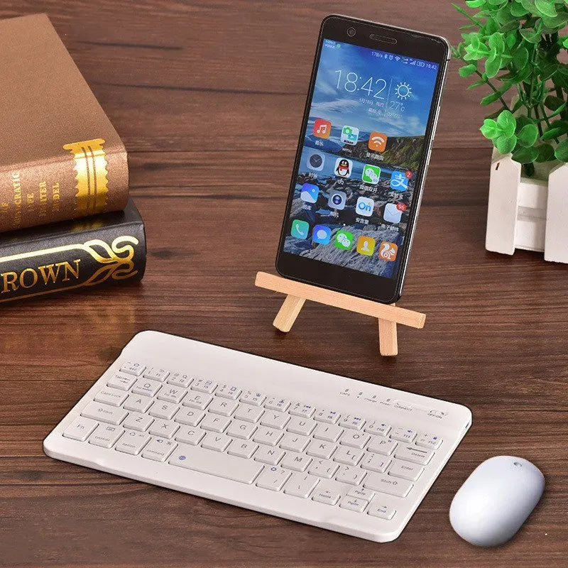 Mini black or white Bluetooth wireless keyboard for tablets with long battery life