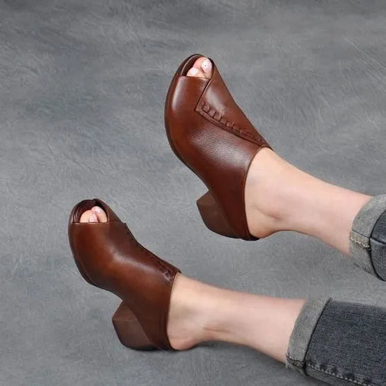 Women's black square heel peep-toe slippers with fish mouth scaffold design