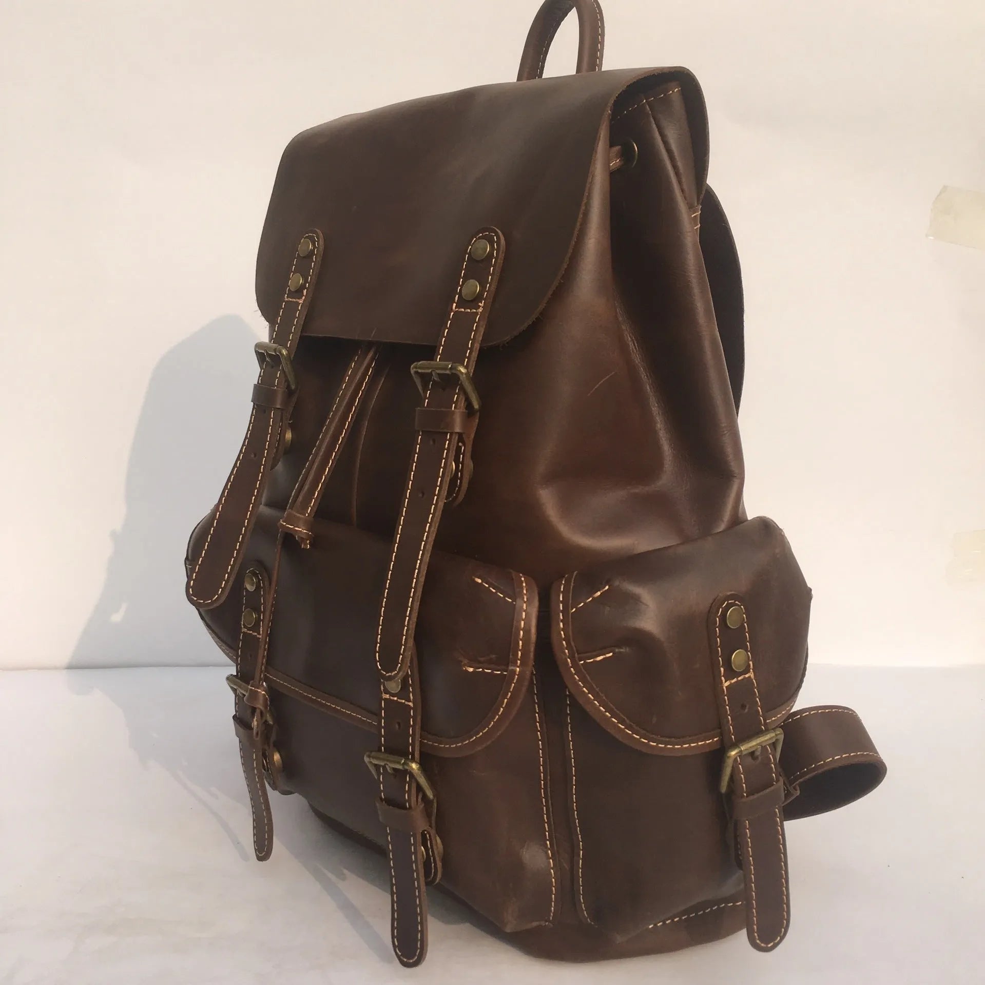 Coffee brown men's genuine leather rucksack with air pillow belt comfort system