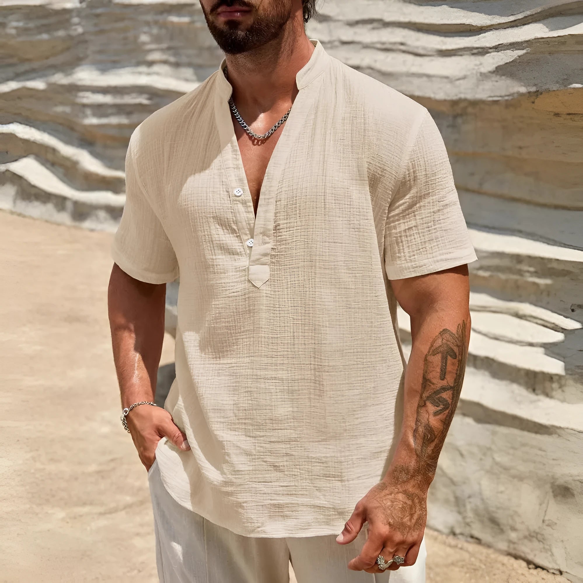 Men's solid colour short-sleeved stand collar shirt in chemical fibre blend fabric