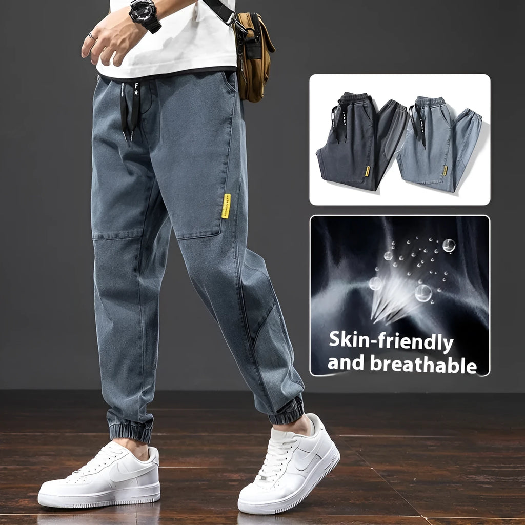 Men's loose cargo casual jeans in cotton fabric with straight leg Korean style design