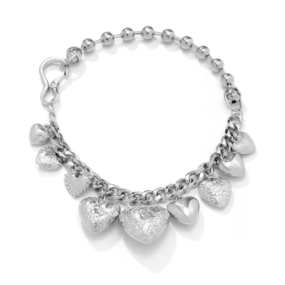Carved heart pendant necklace with exaggerated style and adjustable chain