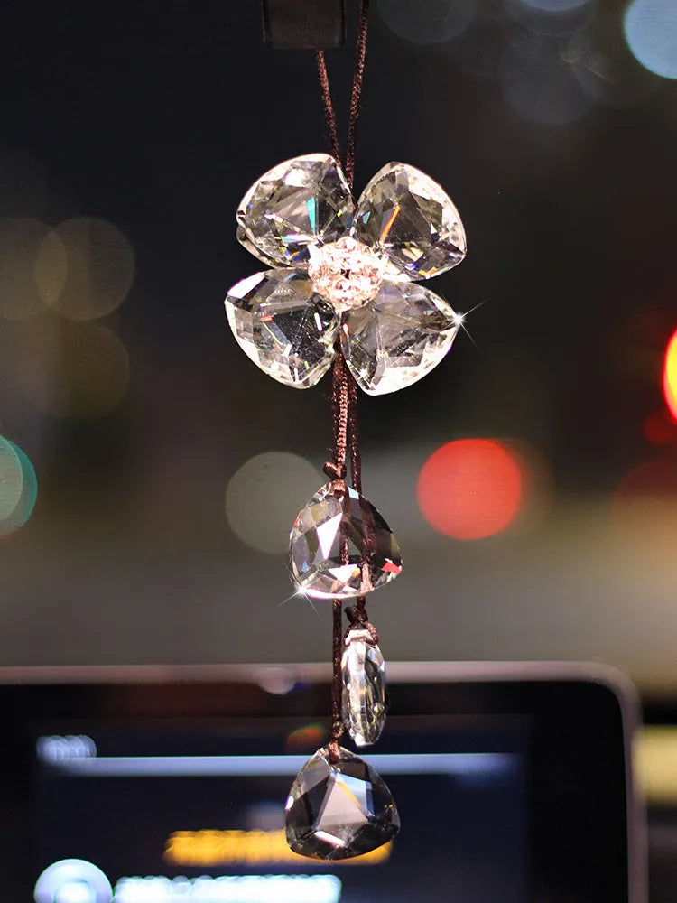 Crystal four leaf grass pendant for car interior decoration, approximately 20cm in size.