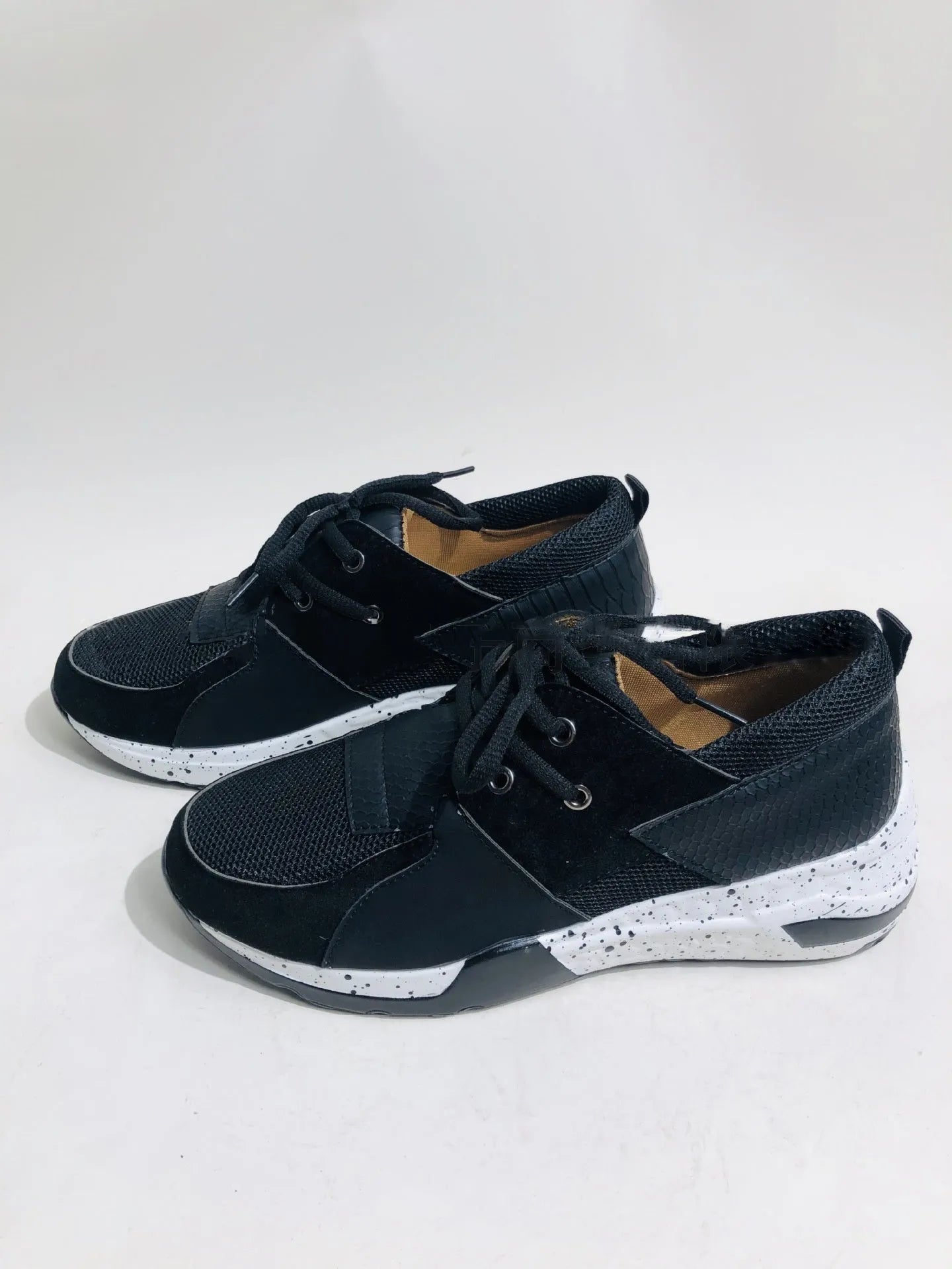 Women's casual sneakers with wedge heel in leopard print, suede upper, and plastic sole