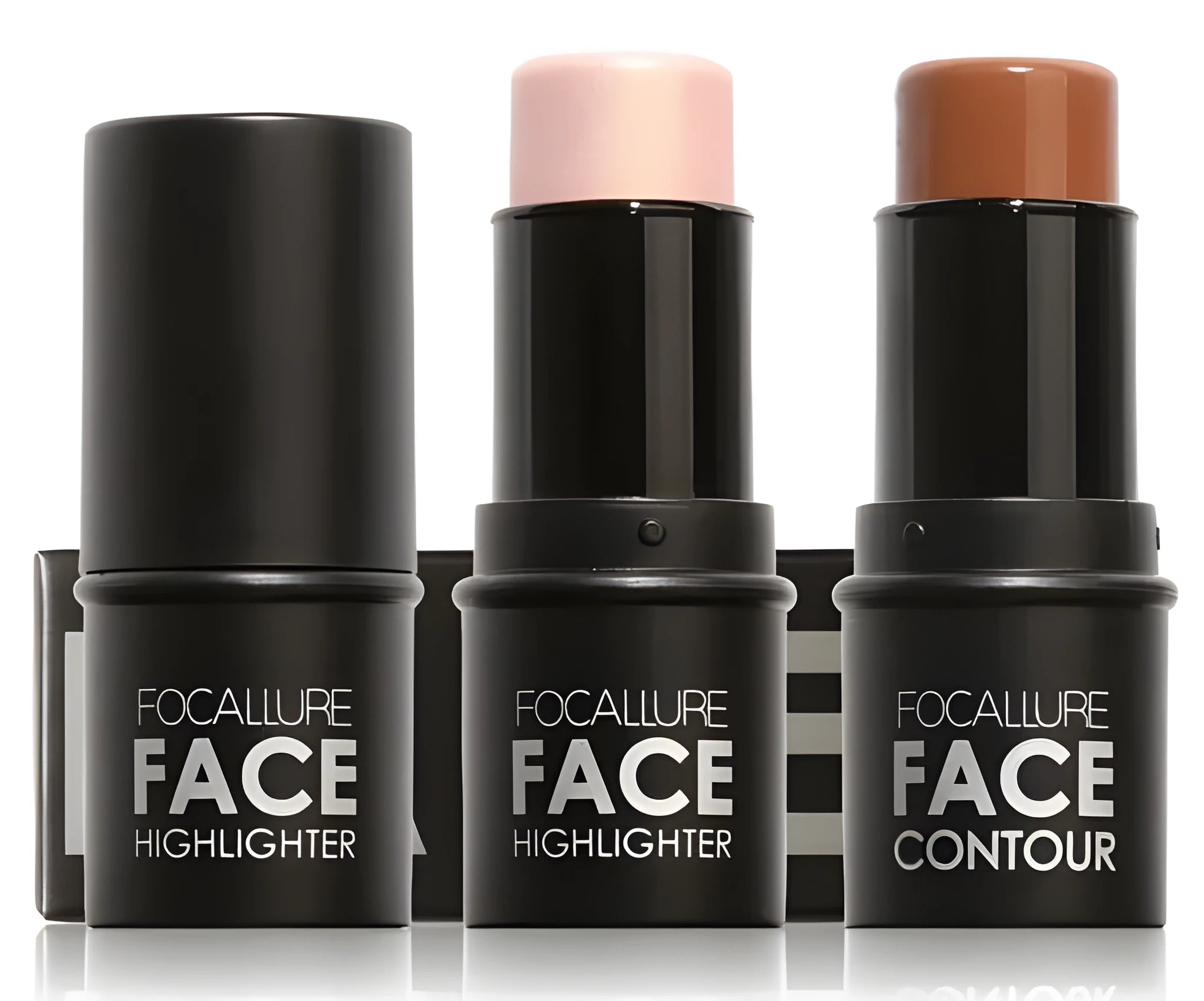 Four-shade face contour highlighter palette with colours A, B, C, D for cheekbone highlighting