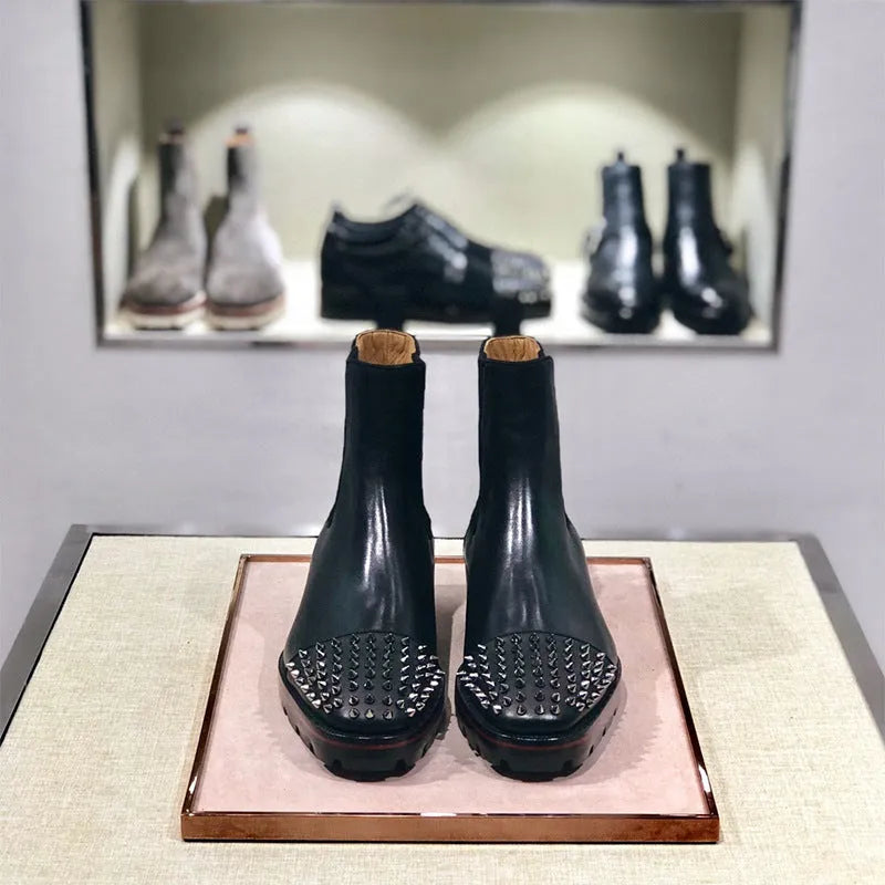 Business casual high-top leather shoes in cowhide with leather soles, black and black-orange colour options.