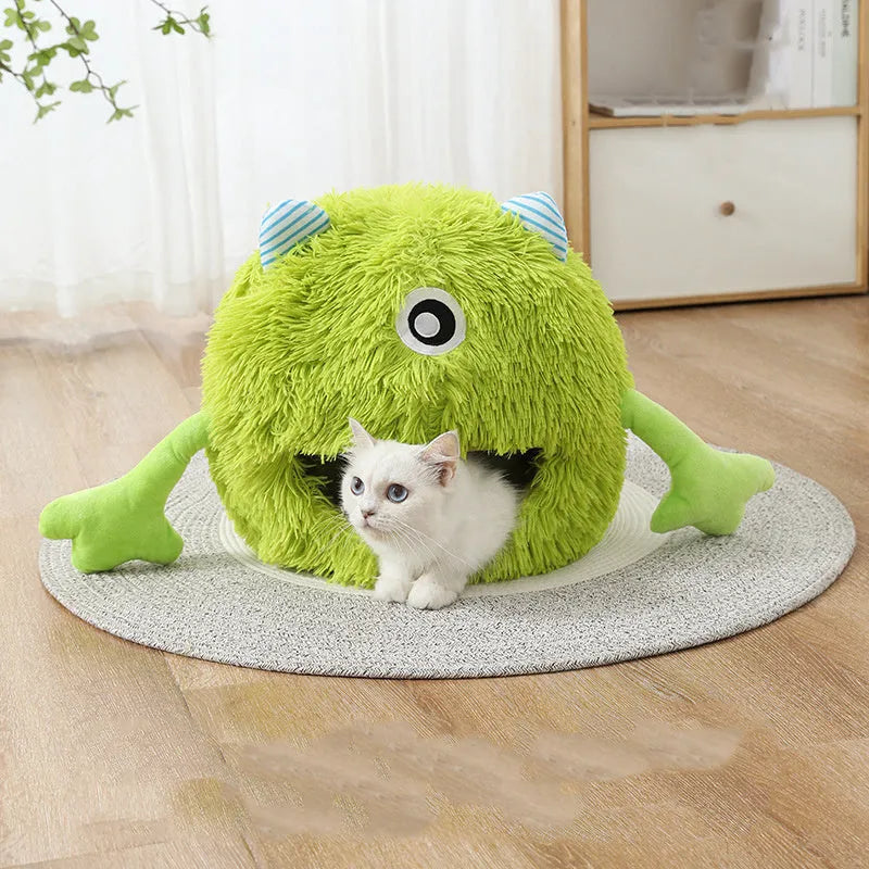 Fluffy round cat bed with non-slip base in three sizes for indoor cats and small dogs