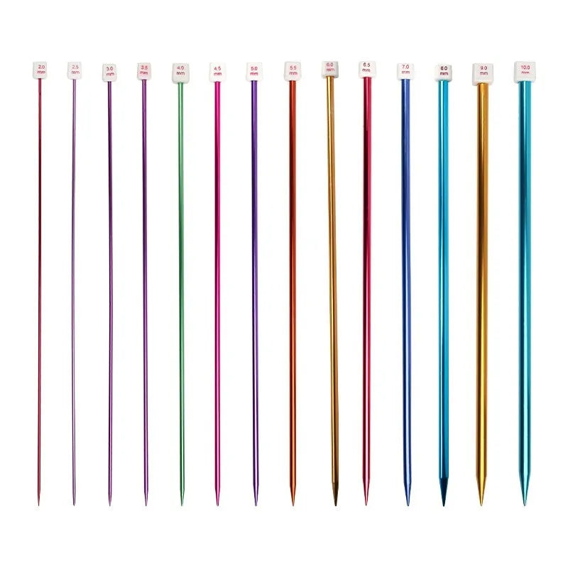 Extended length aluminium crochet hooks with rubberised caps in 13 sizes from 2.0mm to 10.0mm