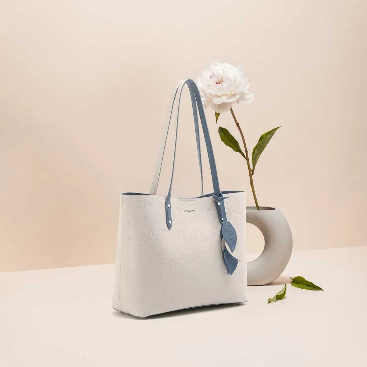 Urban simplicity women's large capacity leather handbag in apricot, shell shape, soft handle, 28x35x13cm
