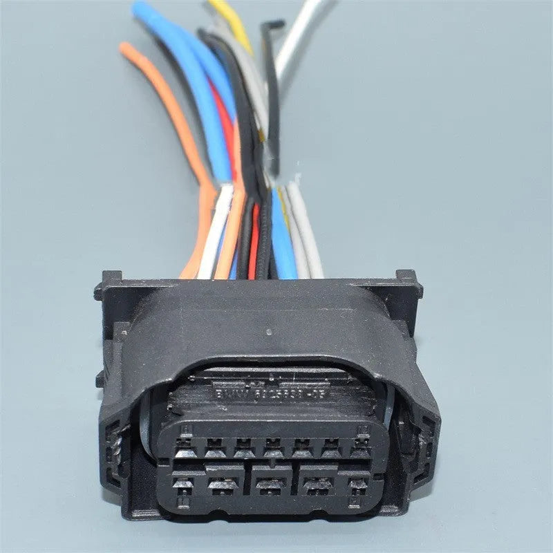 Black BMW headlight line speed plug connector for X1 E90 E92 models, part DJ7121W