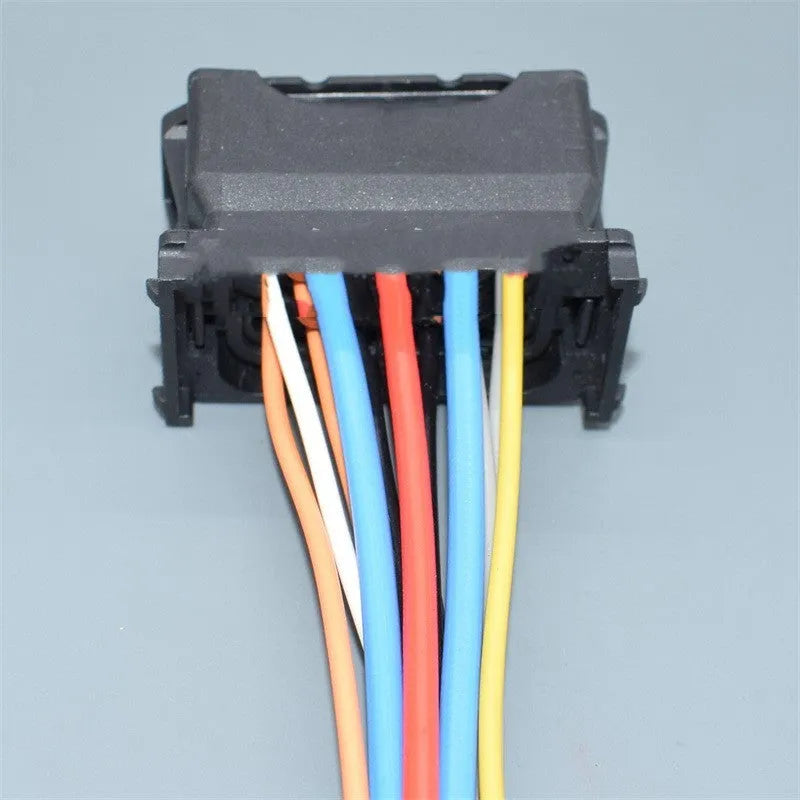 Black BMW headlight line speed plug connector for X1 E90 E92 models, part DJ7121W