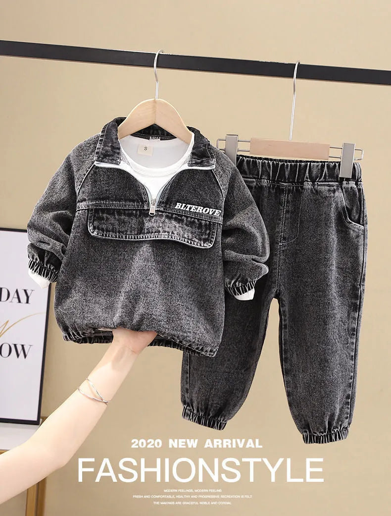 Boys black denim two-piece suit set with long sleeves in Korean style