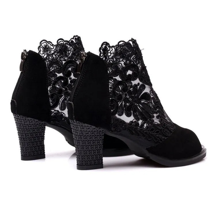 Lucyever women's black lace gladiator sandals with square high heel and zip closure on the ankle strap.