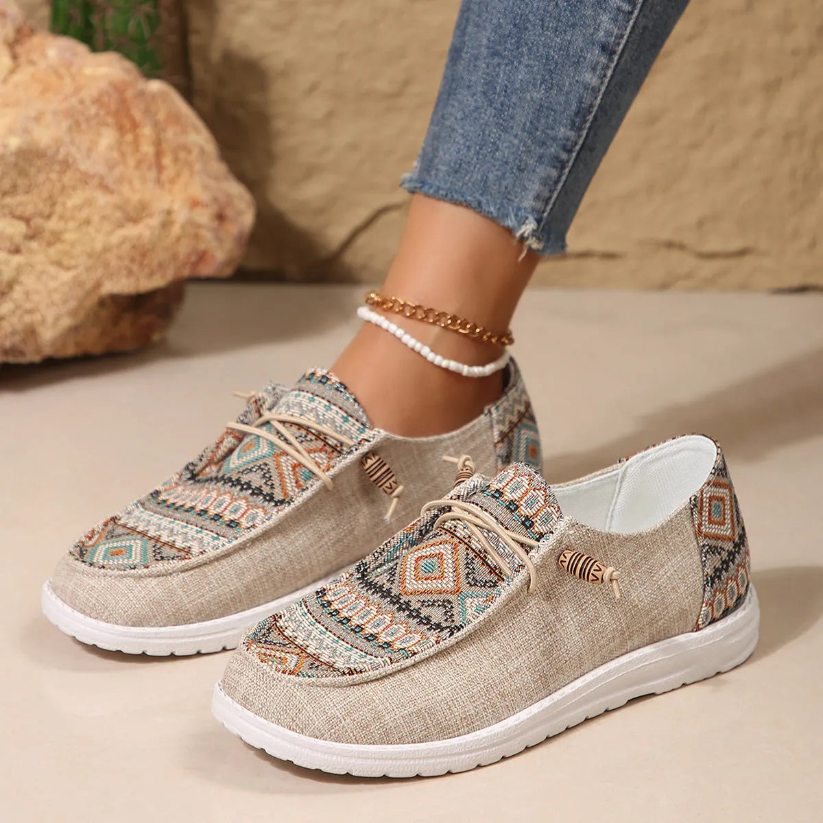 Women's round toe low-top flat shoes in black, dark grey, and khaki colours