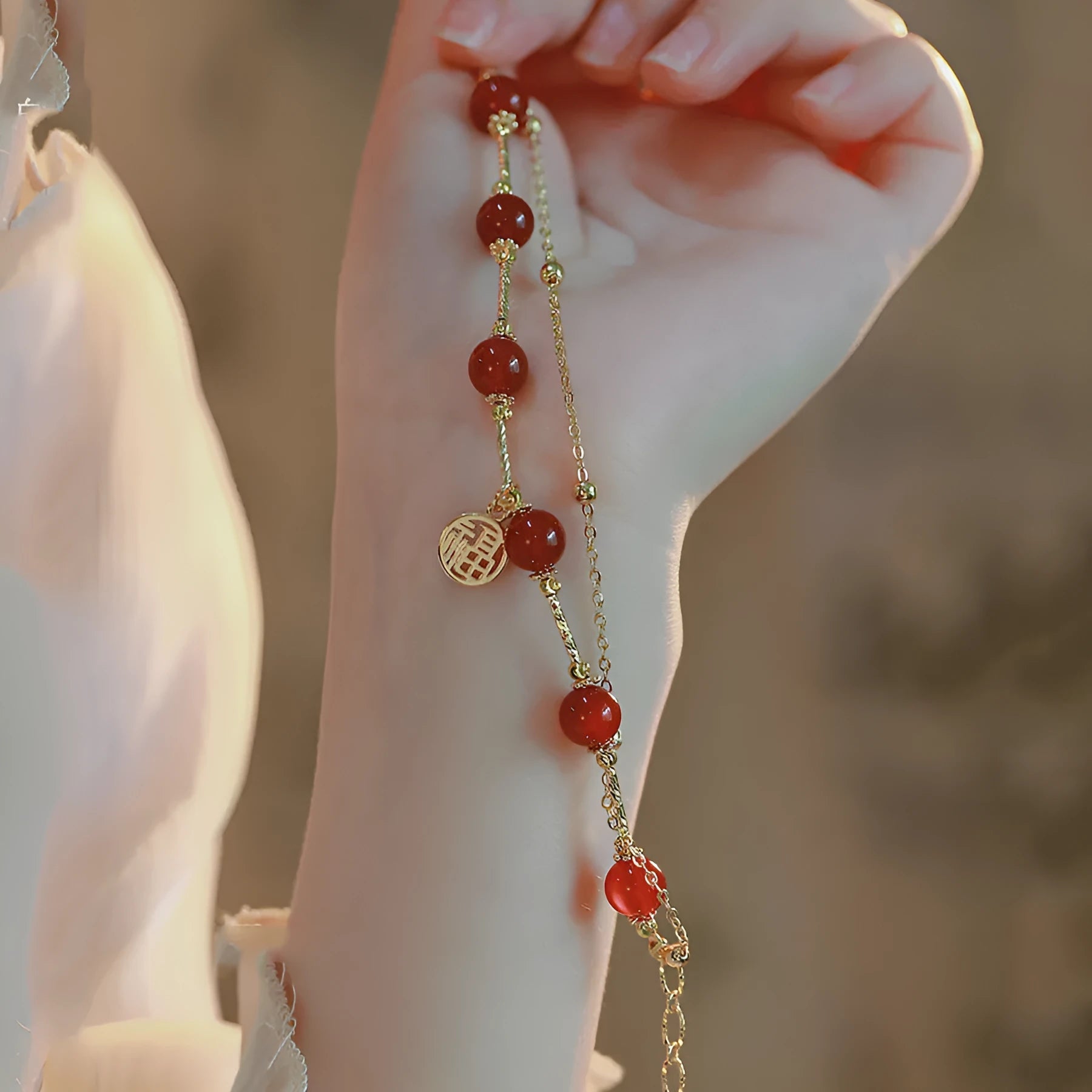 Women's red agate and alloy Hongma lucky card double-layer bracelet in gift box.