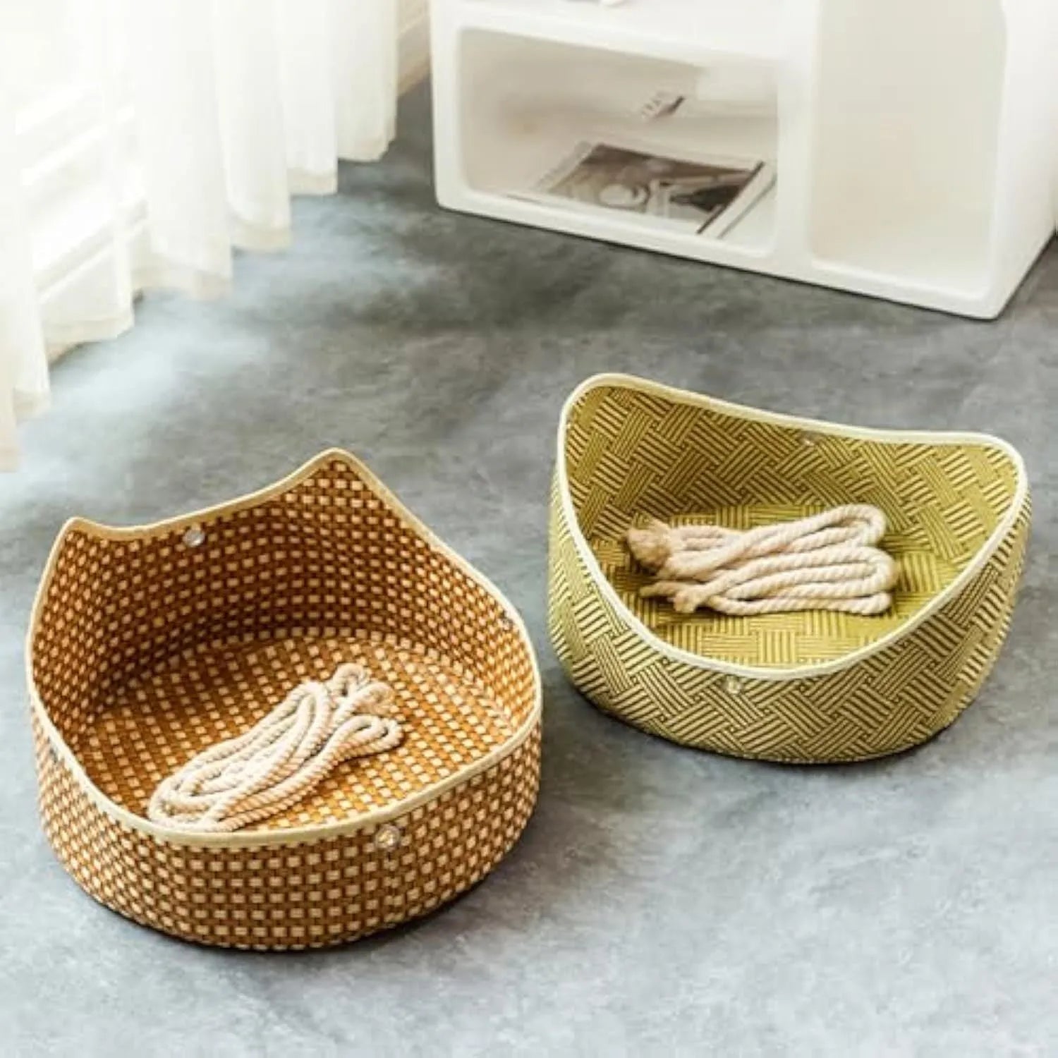 Green rattan cat hammock with bamboo frame and metal hooks, 40cm by 20cm pet bed