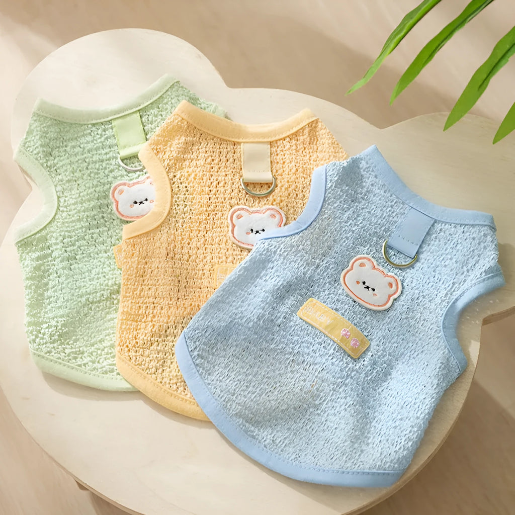 Breathable knitted cat costume with bear patch in blue, green, or yellow colours