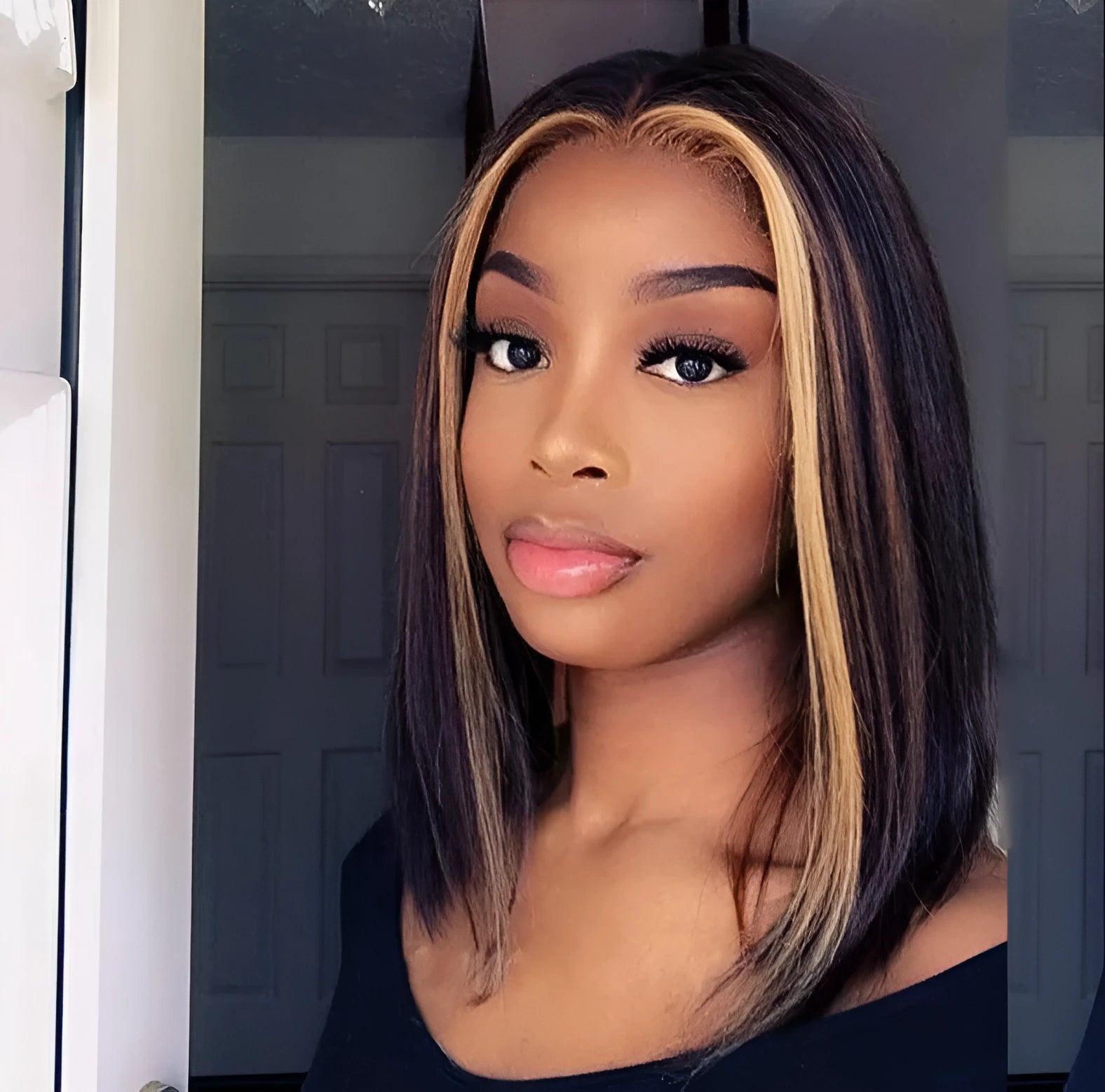 Real lace wig in short straight style with 13x4 headgear and stretch net base, 100% human hair