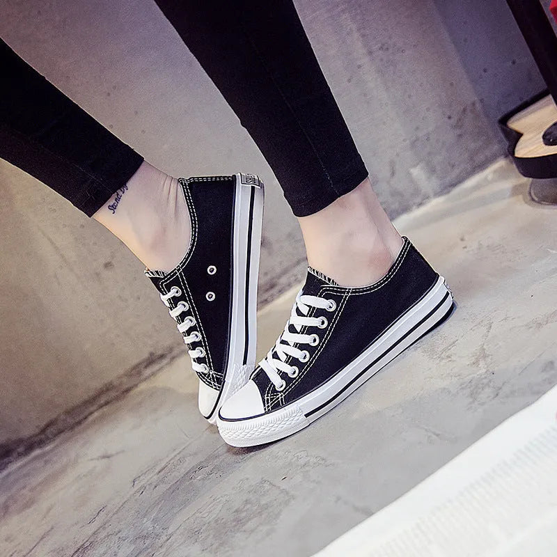 Women's solid colour canvas summer shoes in casual style with breathable upper material