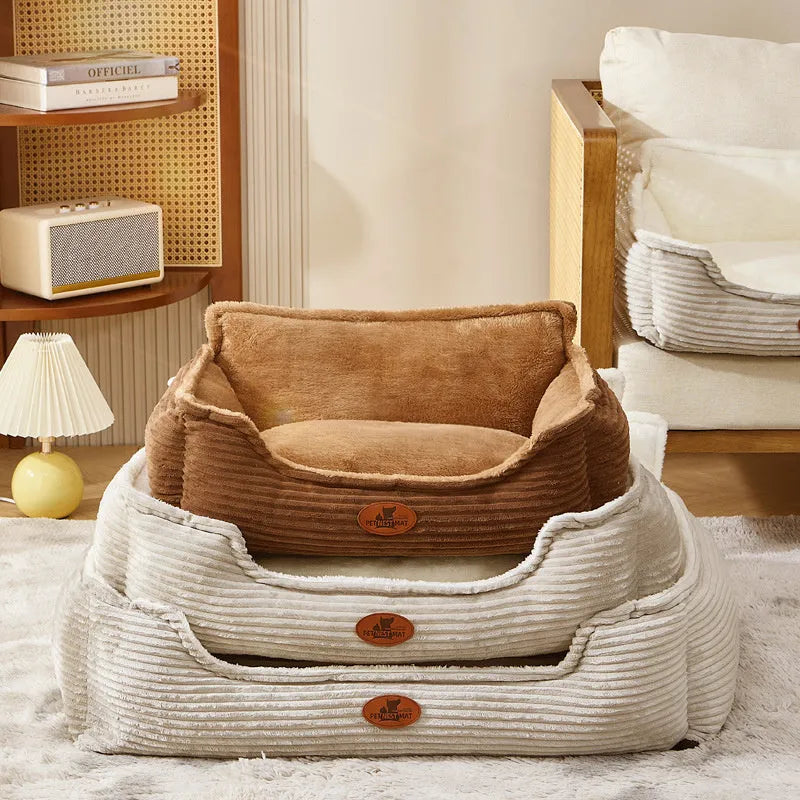 Universal four-season kennel for dogs and cats with removable cushion in coffee colour