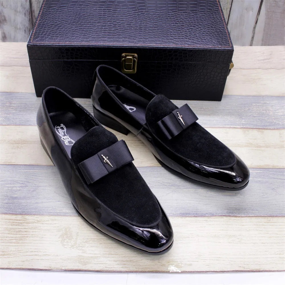 Men's low-top patent leather shoes with a tassel detail on the upper in a choice of colours.